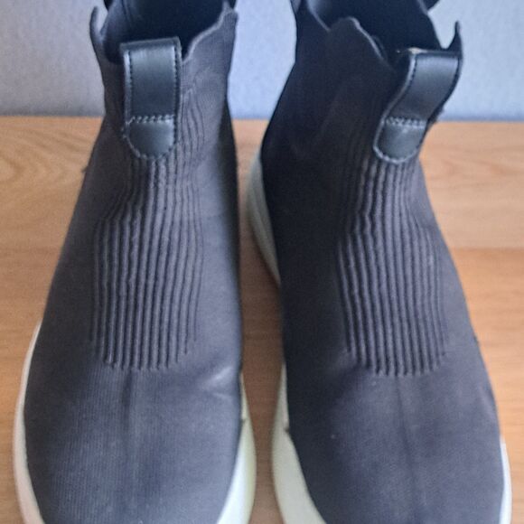 Vessi Men’s Weekend Chelsea Boot Black Size 11 Waterproof Slip-On Sneakers Shoes - Picture 8 of 12